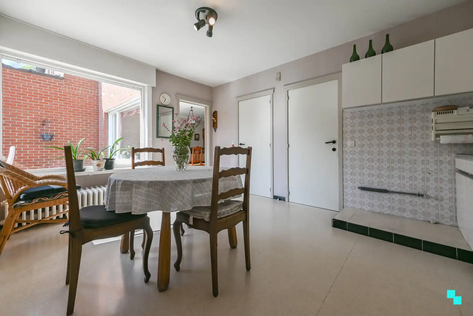 Eéngezinswoning met vier slaapkamers in de Kasteelwijk te Izegem foto 10