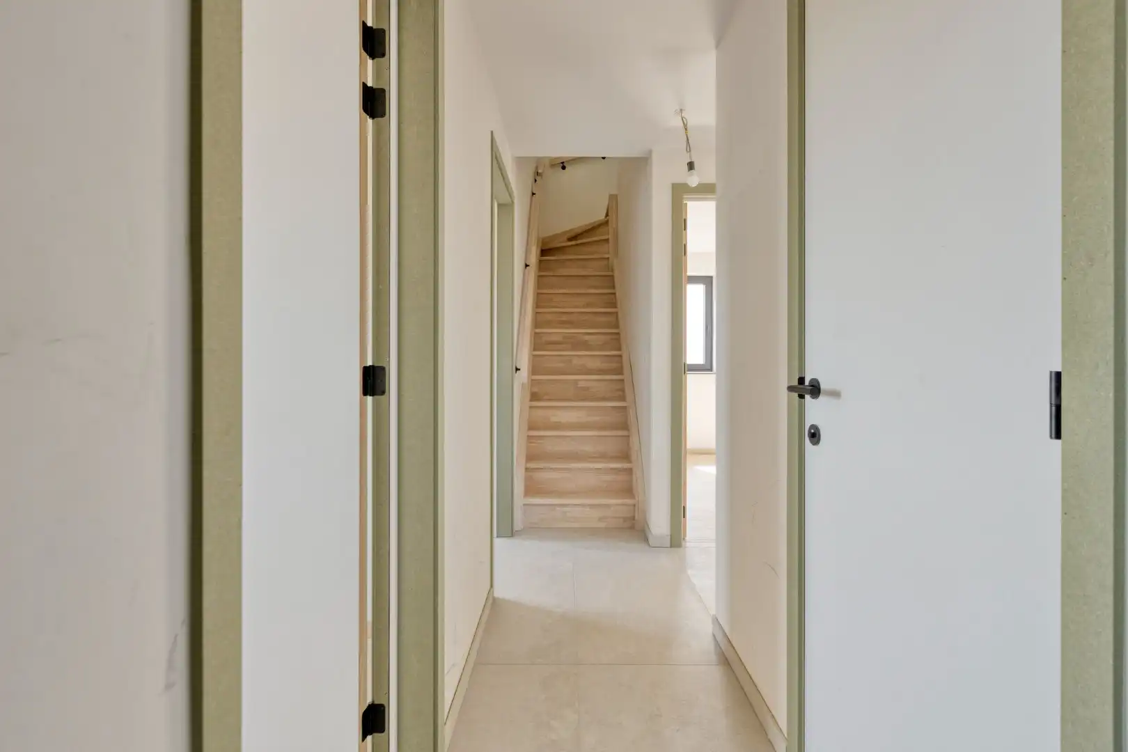 Nieuwbouw-woning in landelijke stijl met 3 slpk op 3 a 82 ca. foto 24