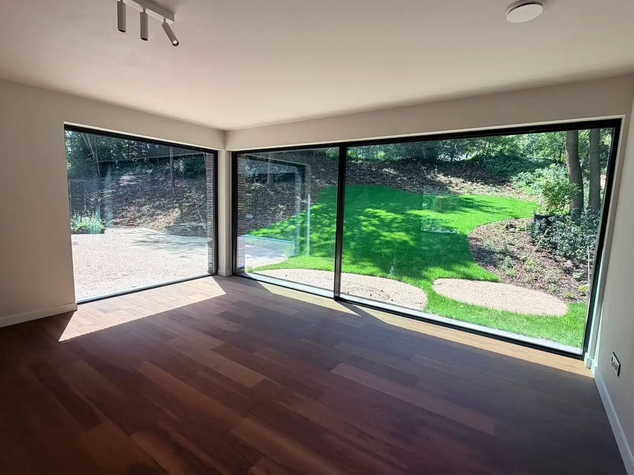 Ruimte, licht, rust en comfort: enkele kernwoorden voor deze prachtige nieuwbouwvilla foto 7