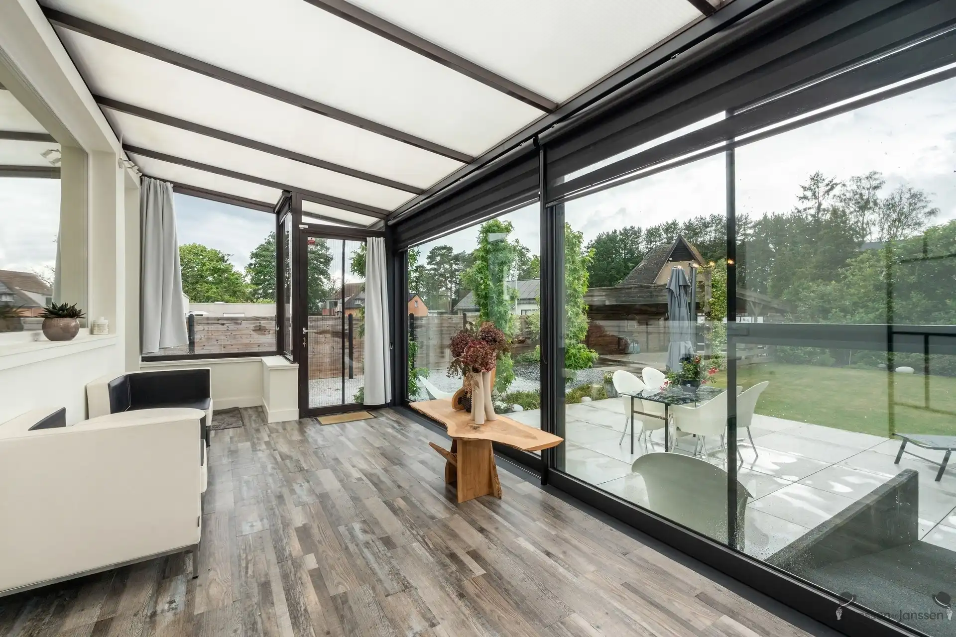 RUIME EN ENERGIEZUINIGE WONING MET 6 SLAAPKAMERS, KANGOEROE WONEN OF VRIJ BEROEP MOGELIJKHEDEN OP TOPLOCATIE TE ZONHOVEN foto 18
