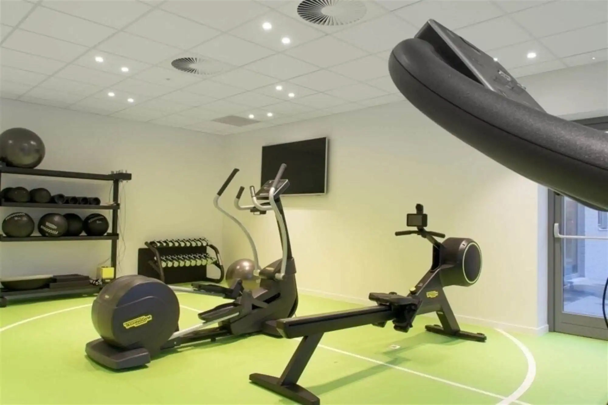 Interessant opbrengsteigendom in Zeebrugge foto 24