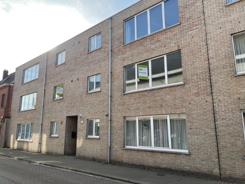 Instapklaar ruim appartement met 2 slaapkamers foto {{pictureIndex}}