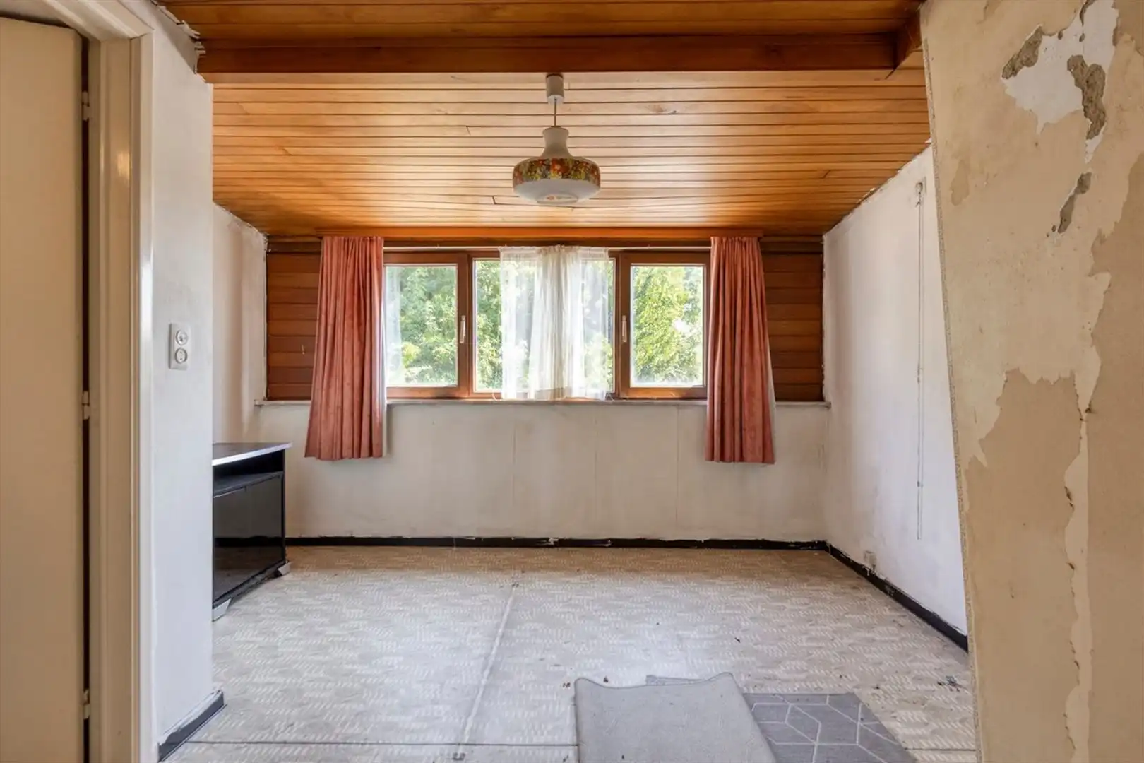 Mooi gelegen te renoveren woning op de Wolvenberg foto 18