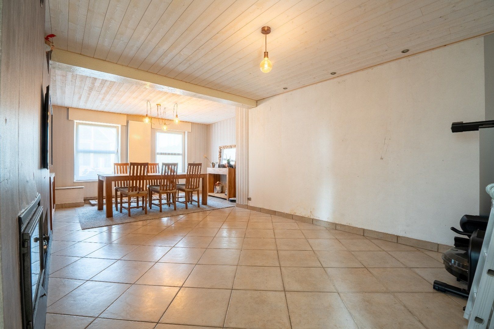 🏡 Te koop in Houthulst – Ruime open bebouwing op 600 m² met grote garage foto 8