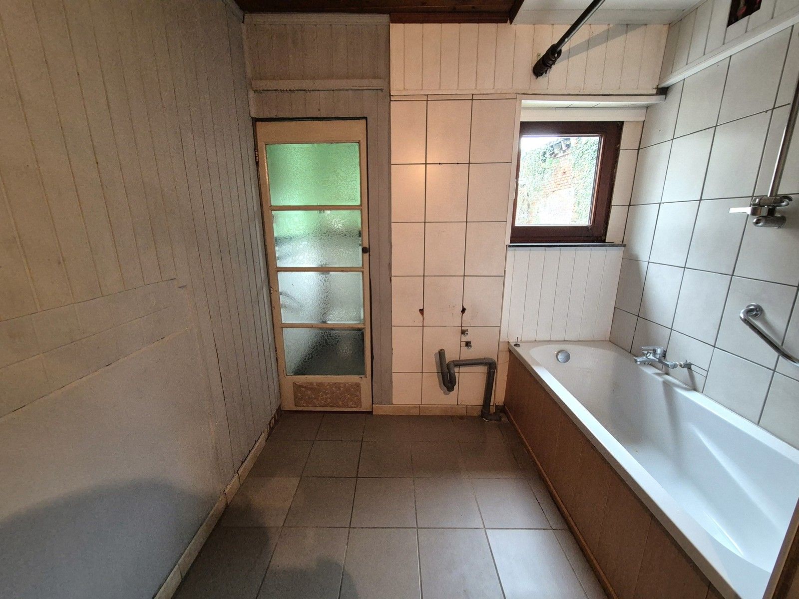 Interessante opbrengsteigendom met 4 units vlakbij station foto 6