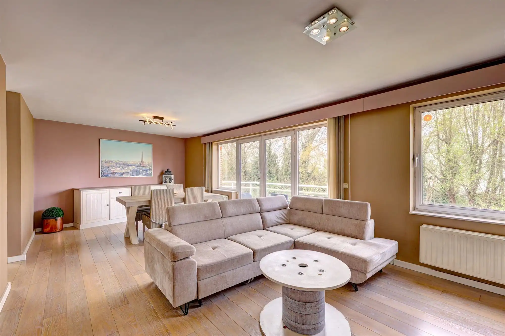 Instapklaar appartement met zonnig terras op toplocatie in Wilrijk foto 2