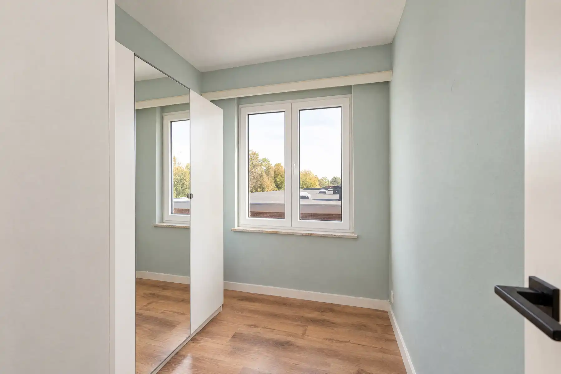RUIM HOEKAPPARTEMENT MET 3 SLAAPKAMERS & TERRAS foto 11