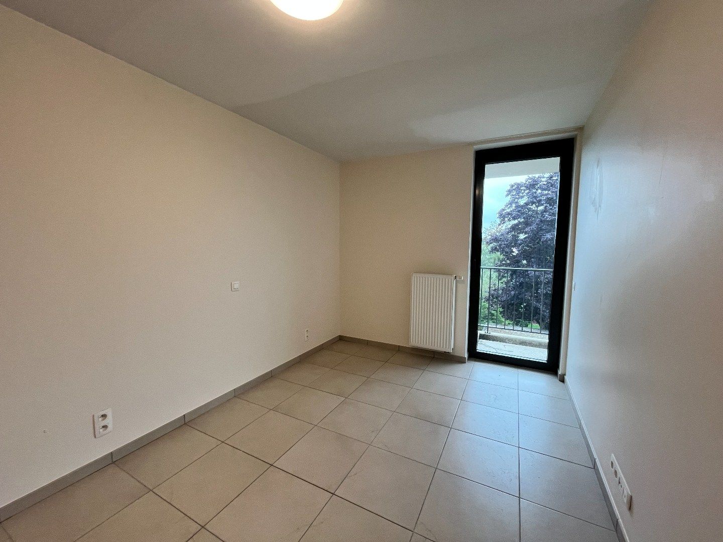 Centraal gelegen appartement met 2 slaapkamers en garage  foto 8