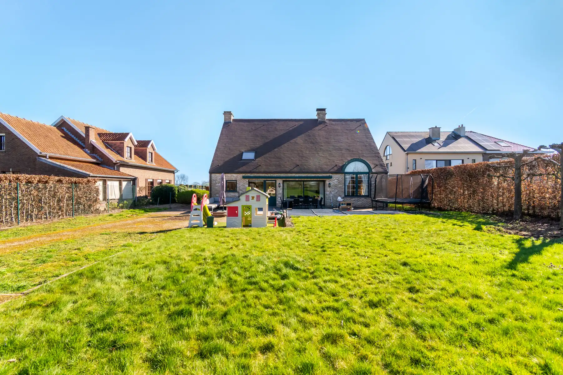 Villa op 29 are met 3 slpks en groen zicht foto 12
