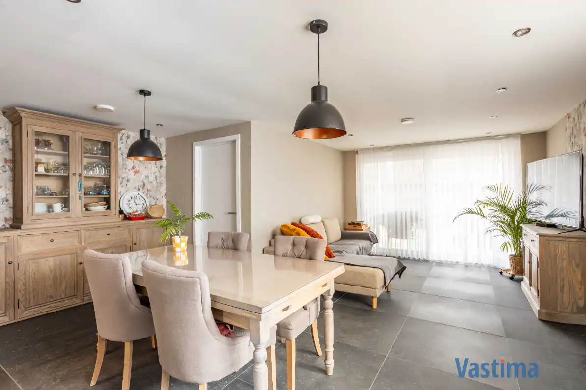 Super energiezuinige instapklare gezinswoning met garage in rustige omgeving foto 3