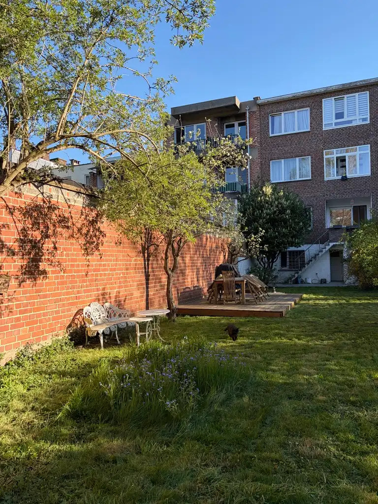 Pagodenwijk, Grote tuin, Garage met staanplaats. foto 13