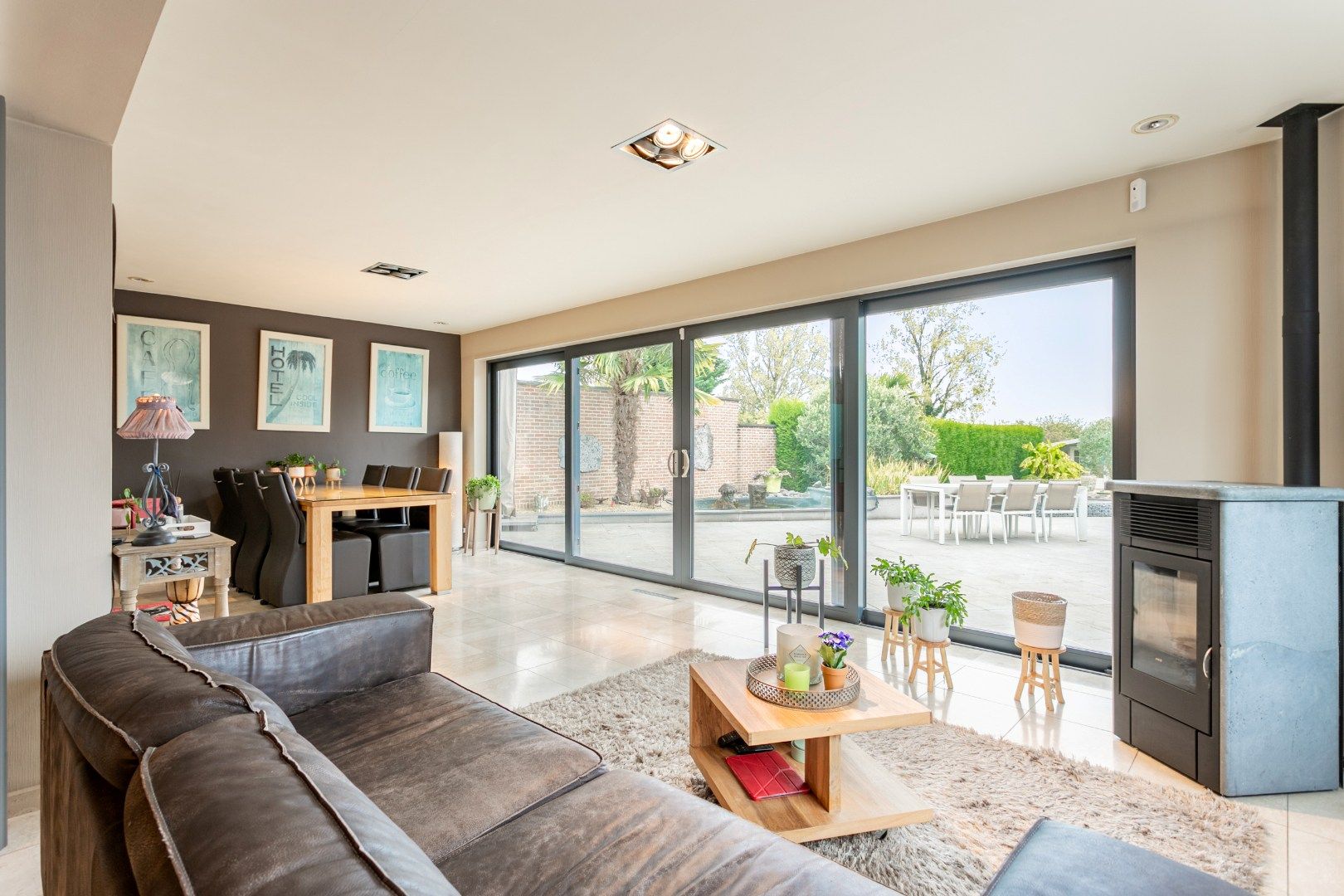 Instapklare woning met 3 slpk, garage en tuin te Pajottegem foto 9