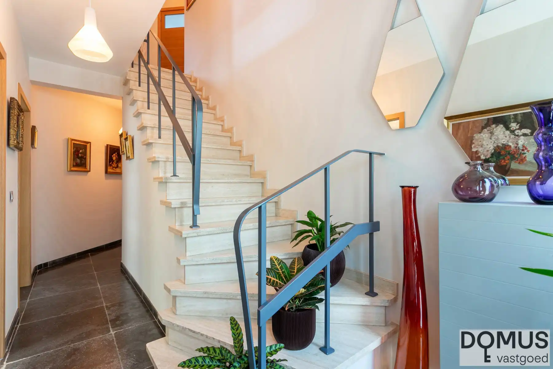 Instapklare 3-gevelwoning op topligging foto 3
