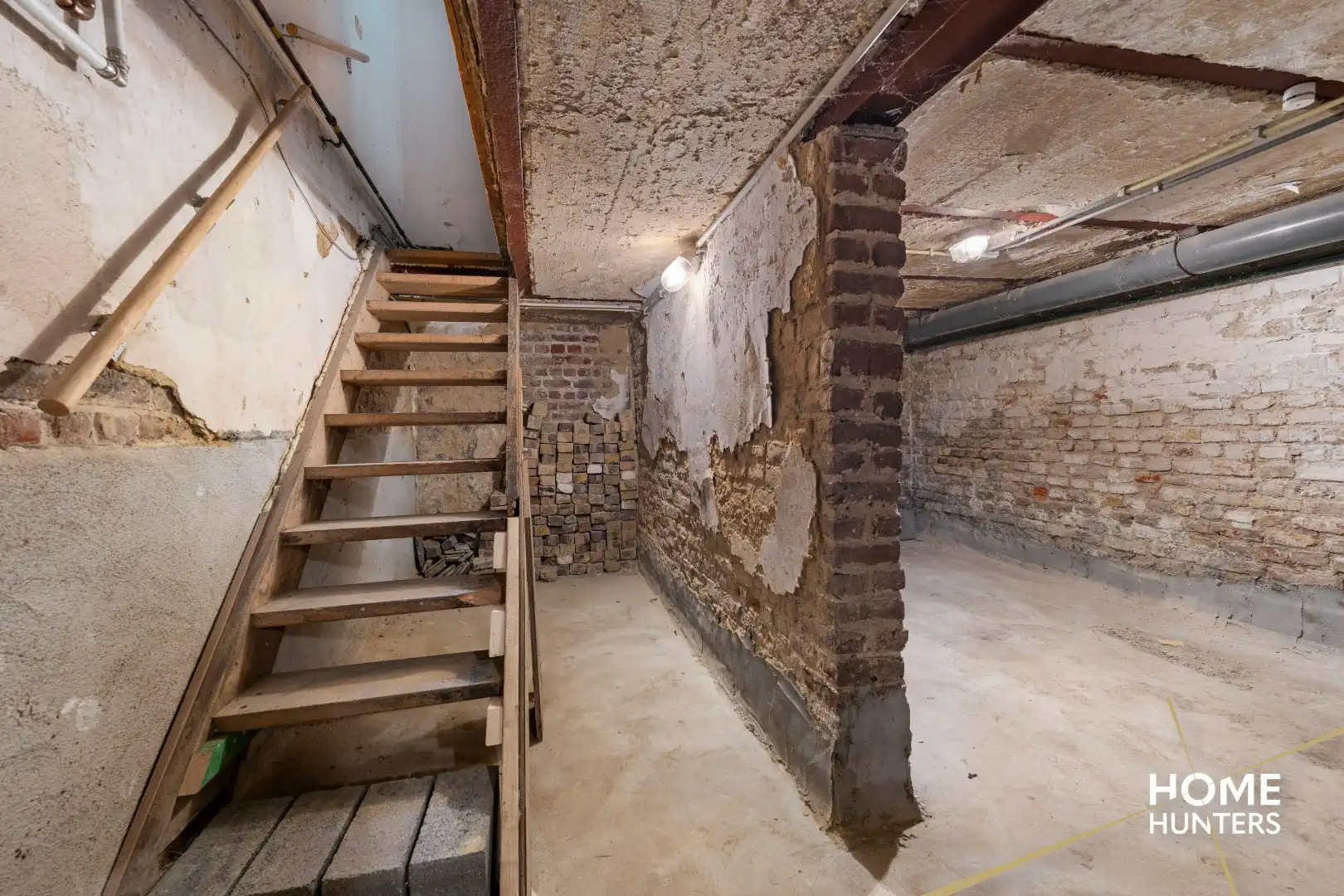 Een verborgen parel in het hart van Ieper – wonen, werken én genieten op één unieke locatie foto 29