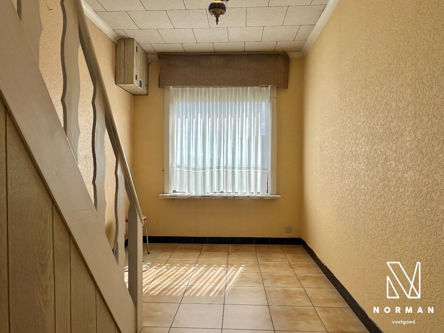 Half open woning te koop op ruim perceel in Ingelmunster!  foto 9