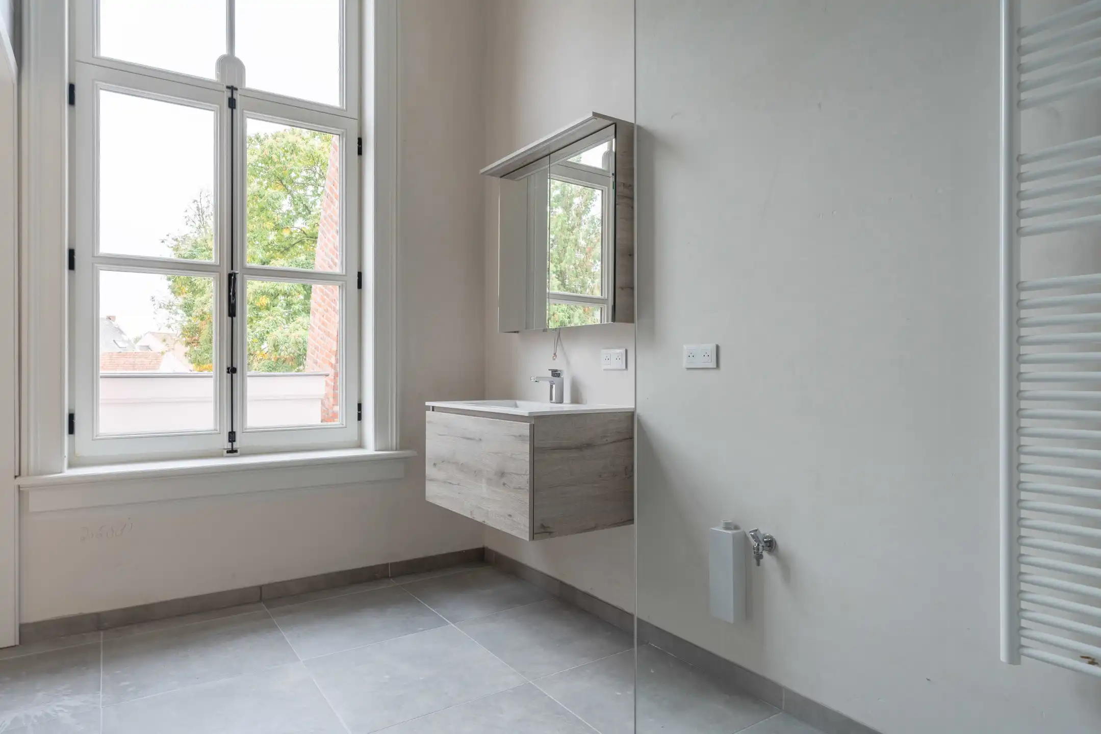 Uniek en stijlvol appartement in een mooi stukje erfgoed foto 19