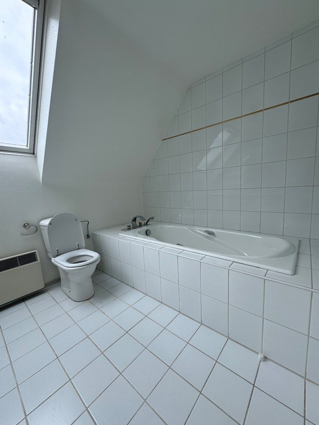 Alleenstaande woning met 4 slaapkamers en garage te Kortemark  foto 21