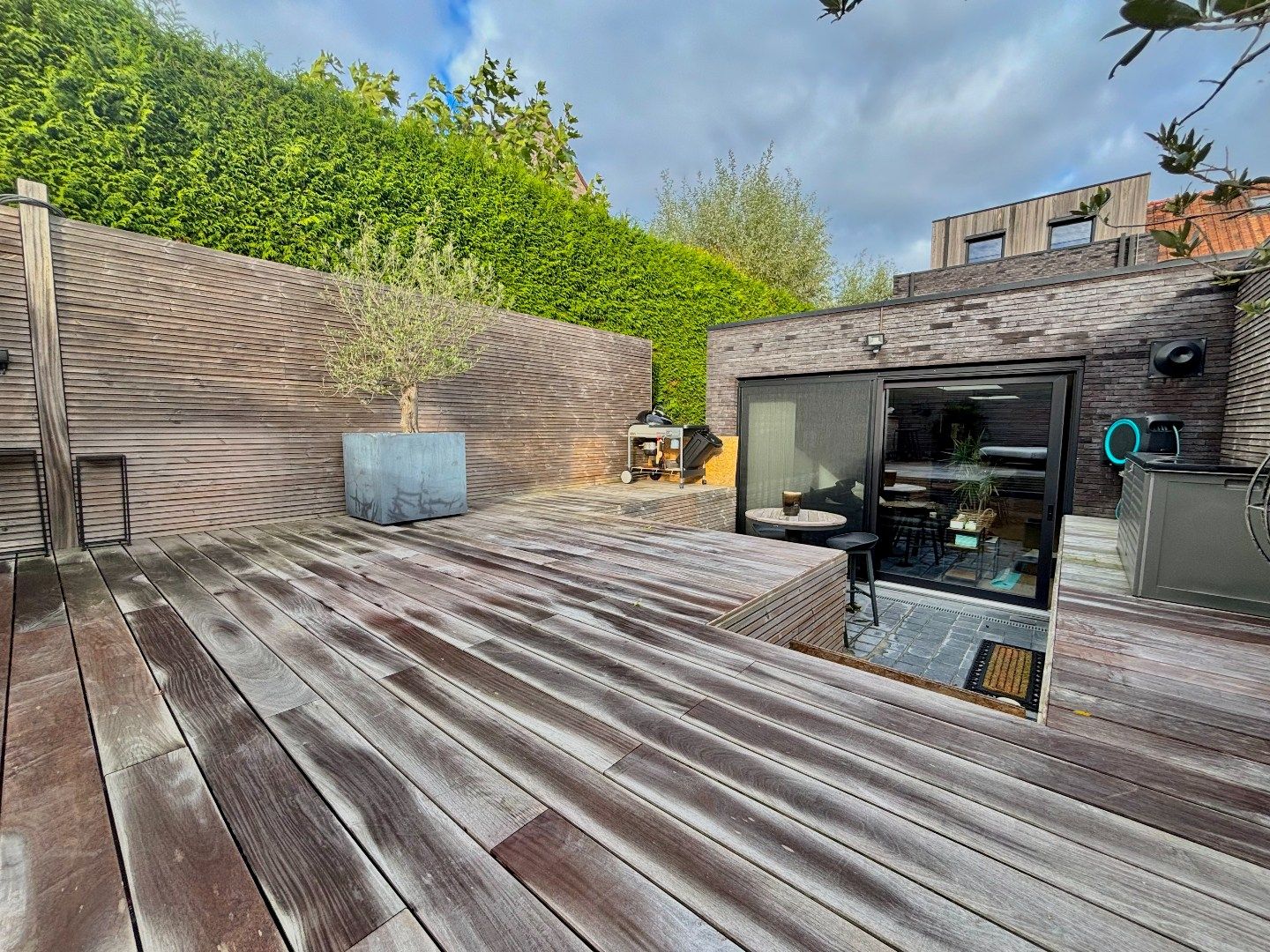 Recente instapklare gezinswoning met zonnige tuin op rustige centrale ligging. ( EPC: A ) foto 16