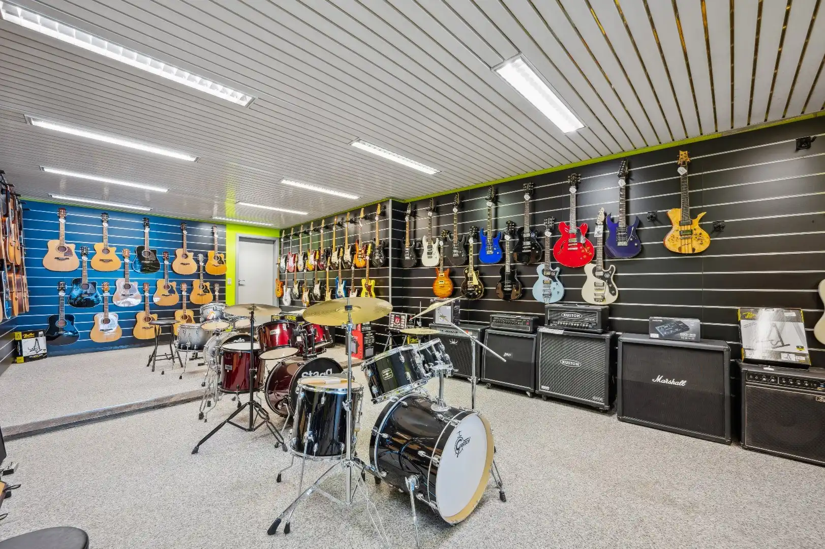 2 gekoppelde woningen met handelsruimte en woonst foto 3