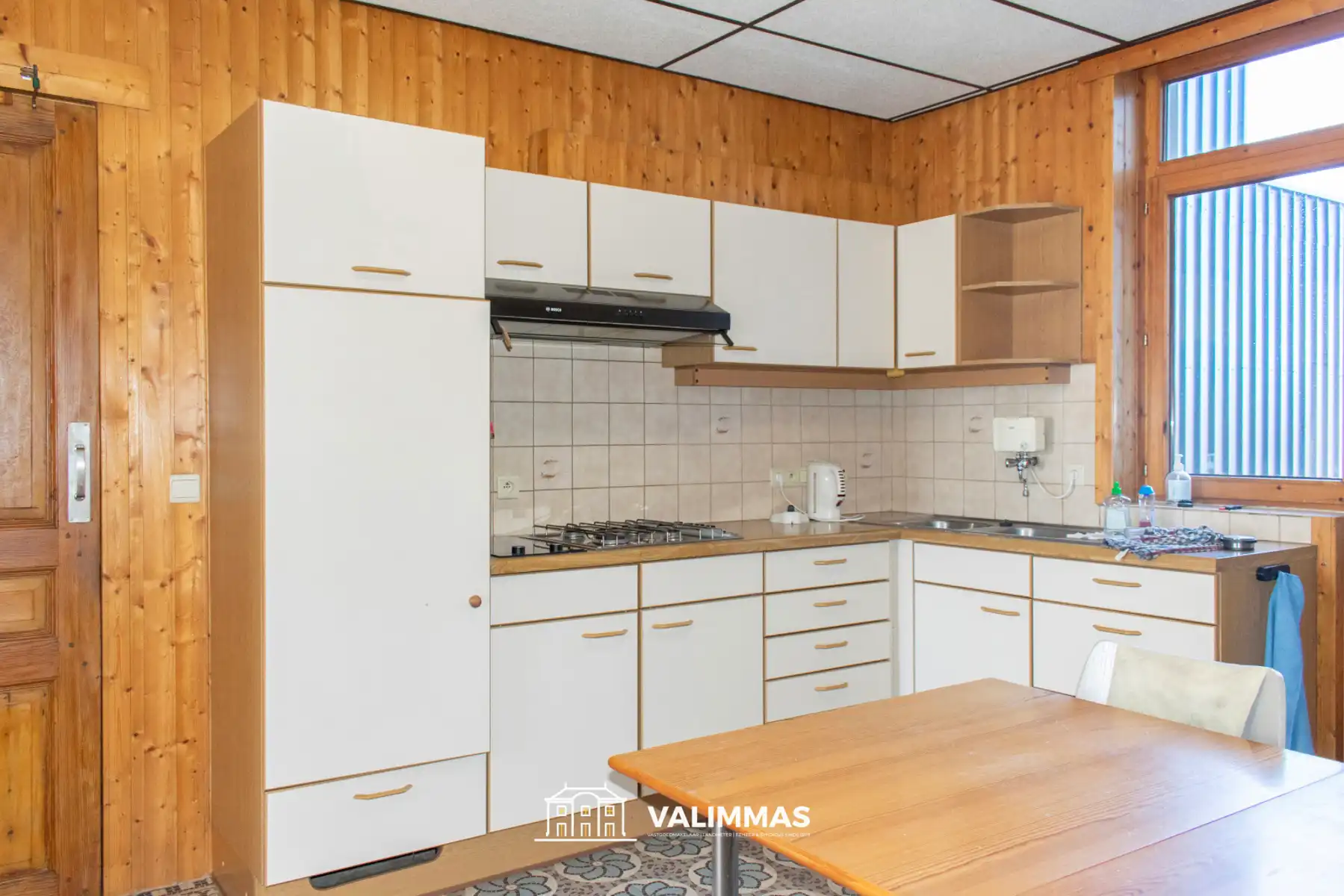 Degelijke, verzorgde en ruime rijwoning met tuin, parking... foto 7