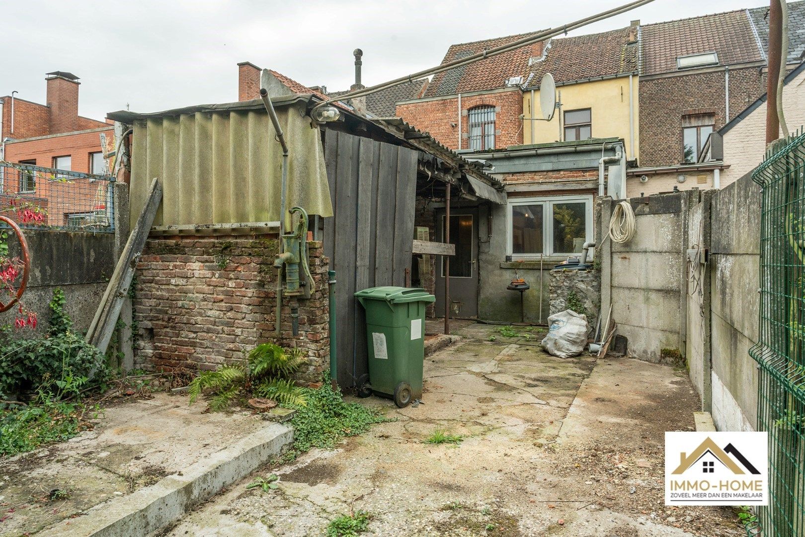 Te renoveren woning met vele mogelijkheden  foto 18