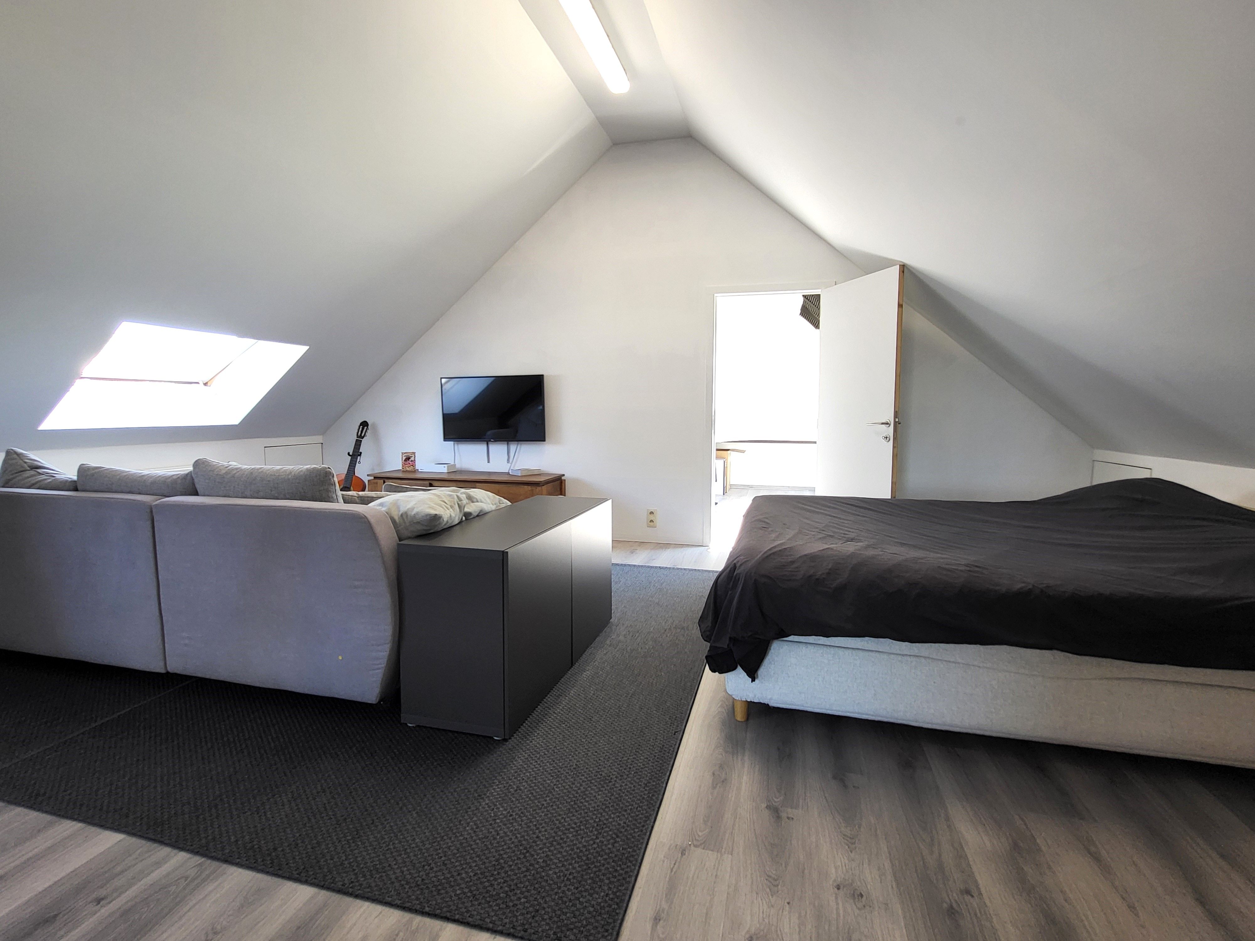 Prachtig gerenoveerde woning en bijgebouw op 571m² met commerciële doeleinden.  foto 24