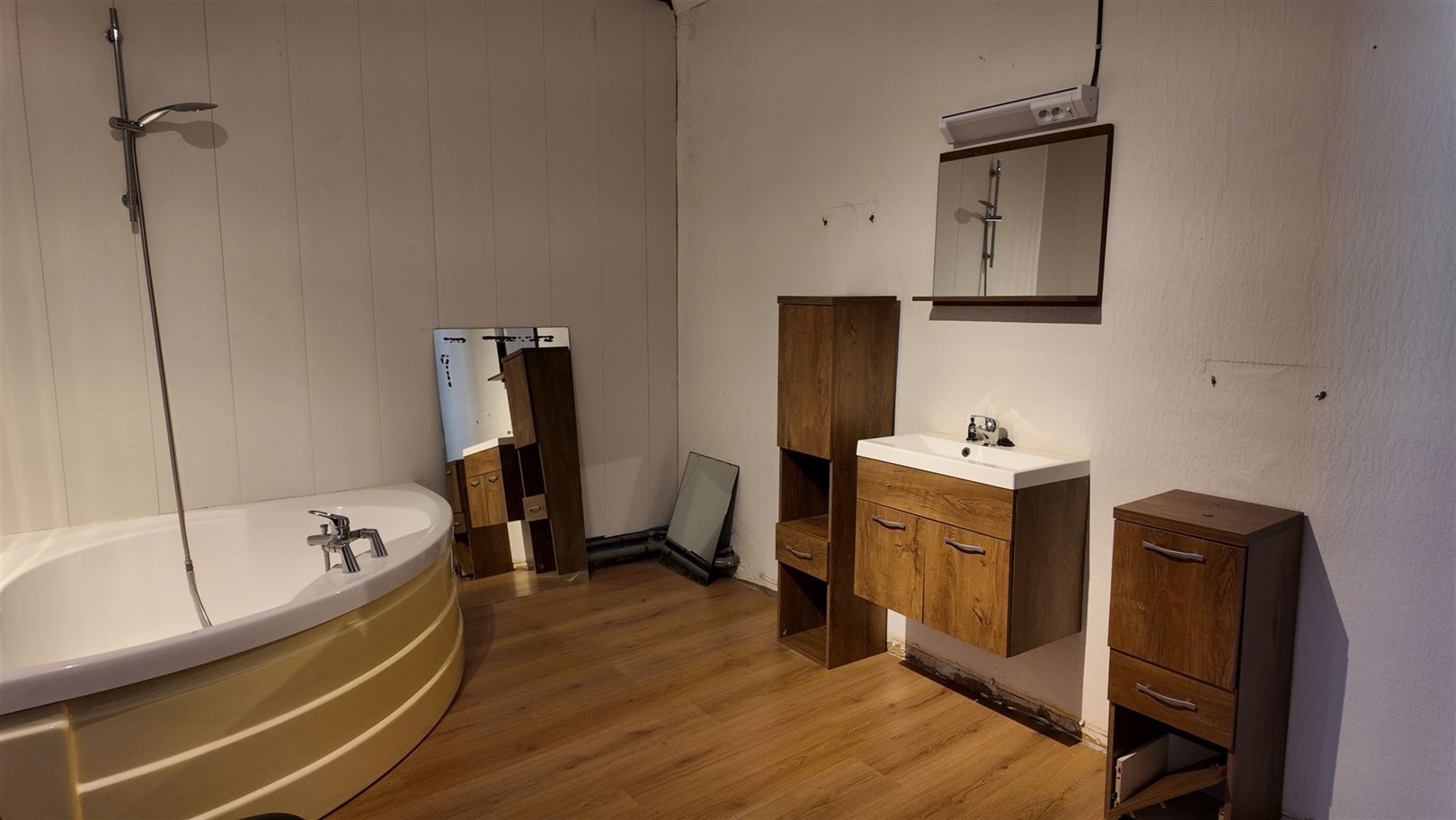 Café/taverne + appartement foto 13