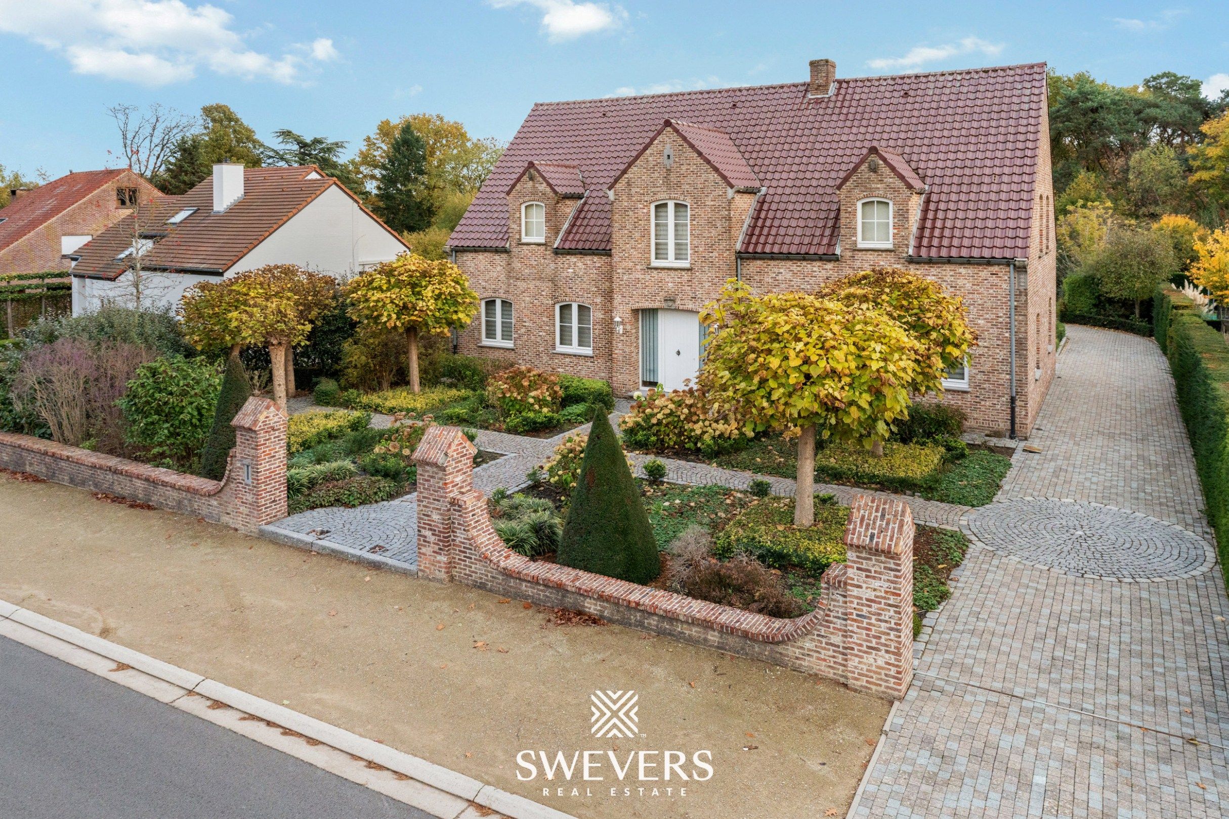 Ruime gezinswoning (282m²) met 4 slaapkamers te Lummen foto 32