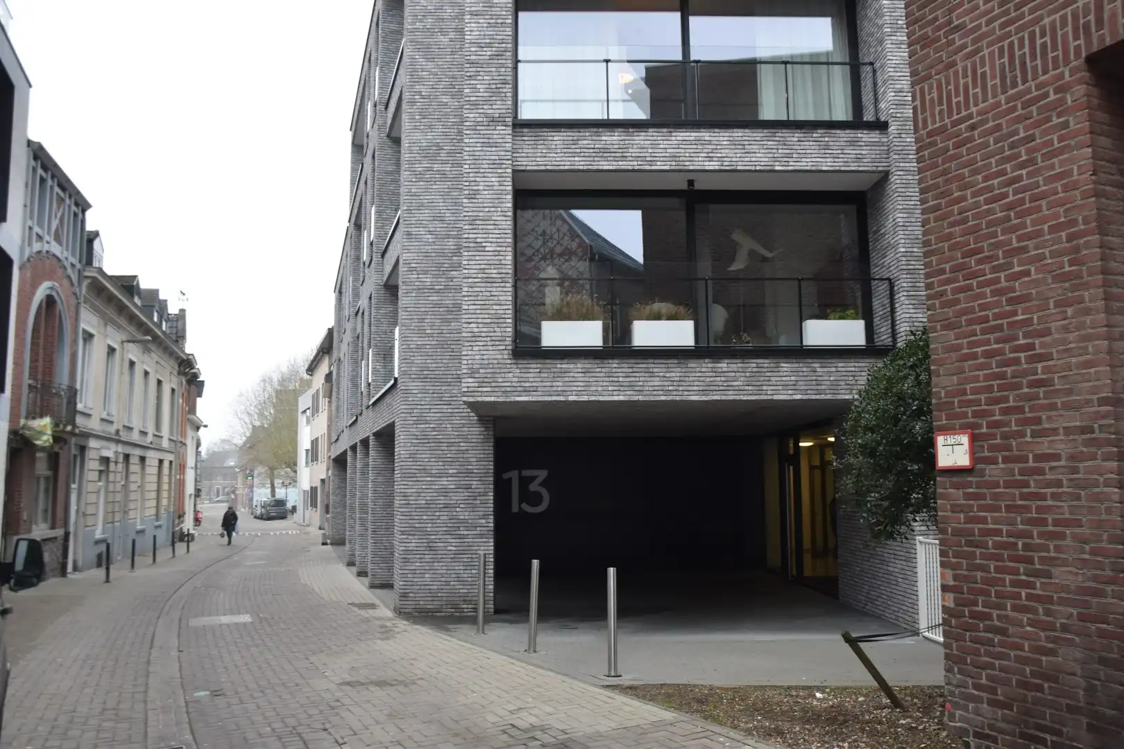 Centraal gelegen nieuwbouw appartement met staanplaats foto {{pictureIndex}}