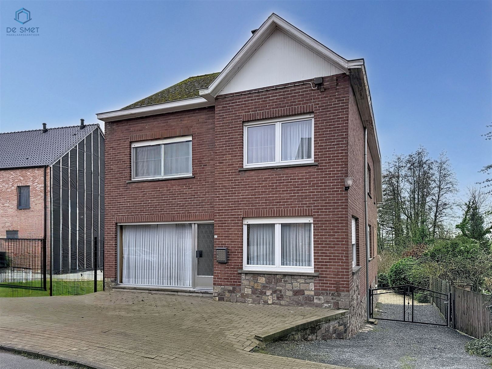Zeer ruime woning met grote tuin, bos en landelijk uitzicht foto 2