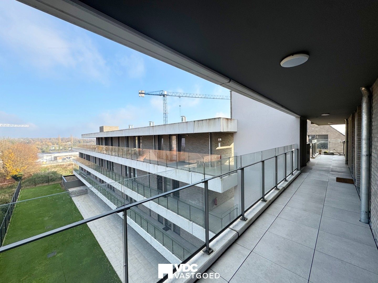 Ruim en modern duplex-appartement met 3 slaapkamers en garage foto 15