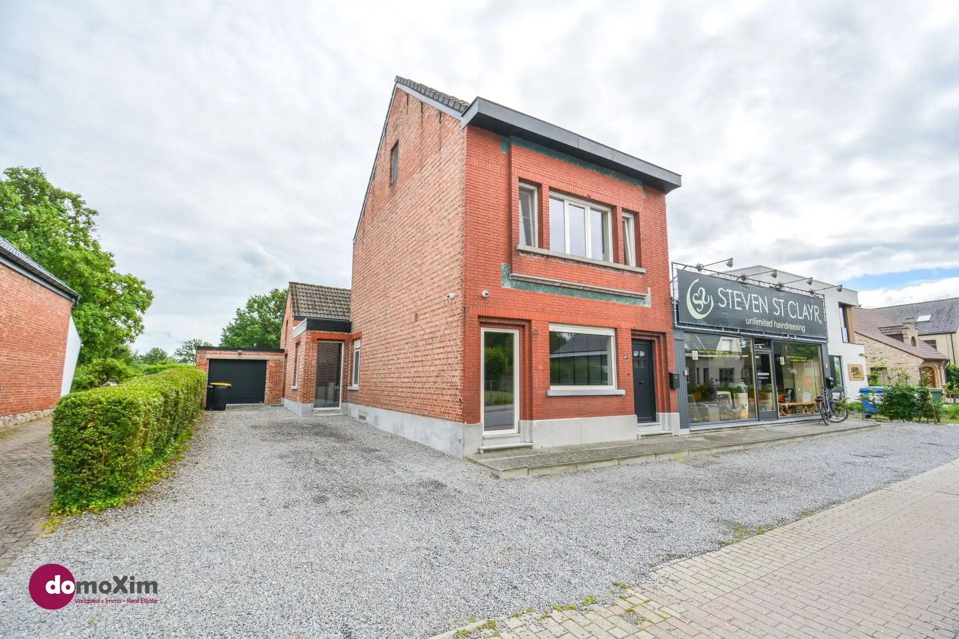 Volledig gerenoveerde woning met zonnige tuin nabij het centrum van Schiplaken foto {{pictureIndex}}