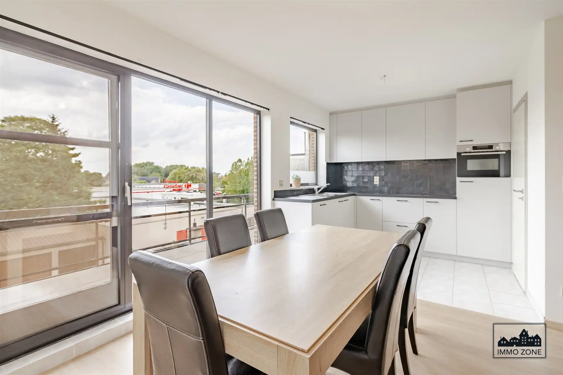 Appartement te koop met garagebox in Sint-Gillis-Waas foto 3