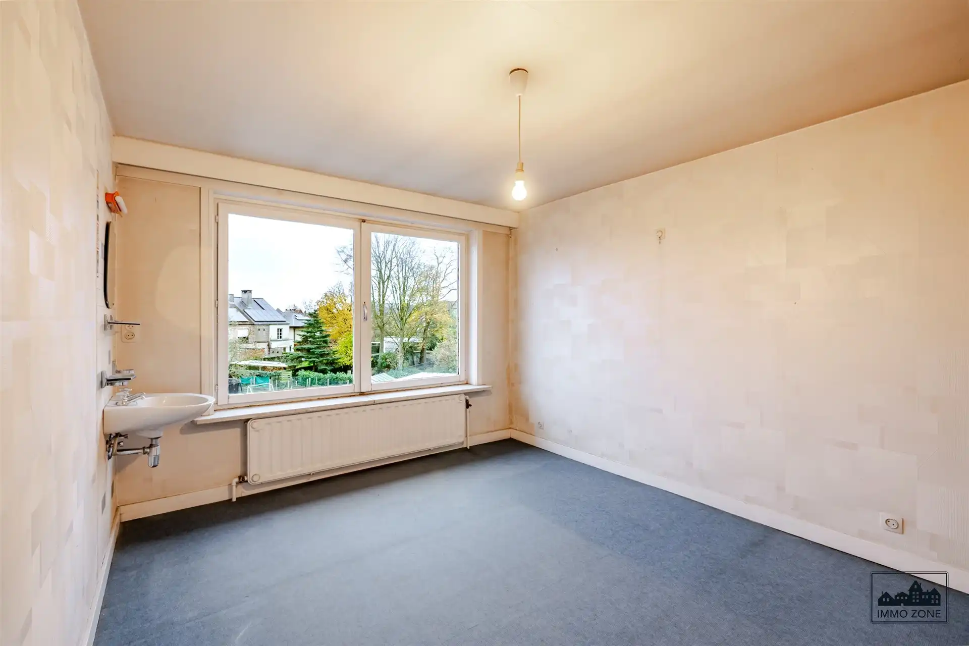 Ruime renovatiewoning met 5 slaapkamers en grote tuin foto 19