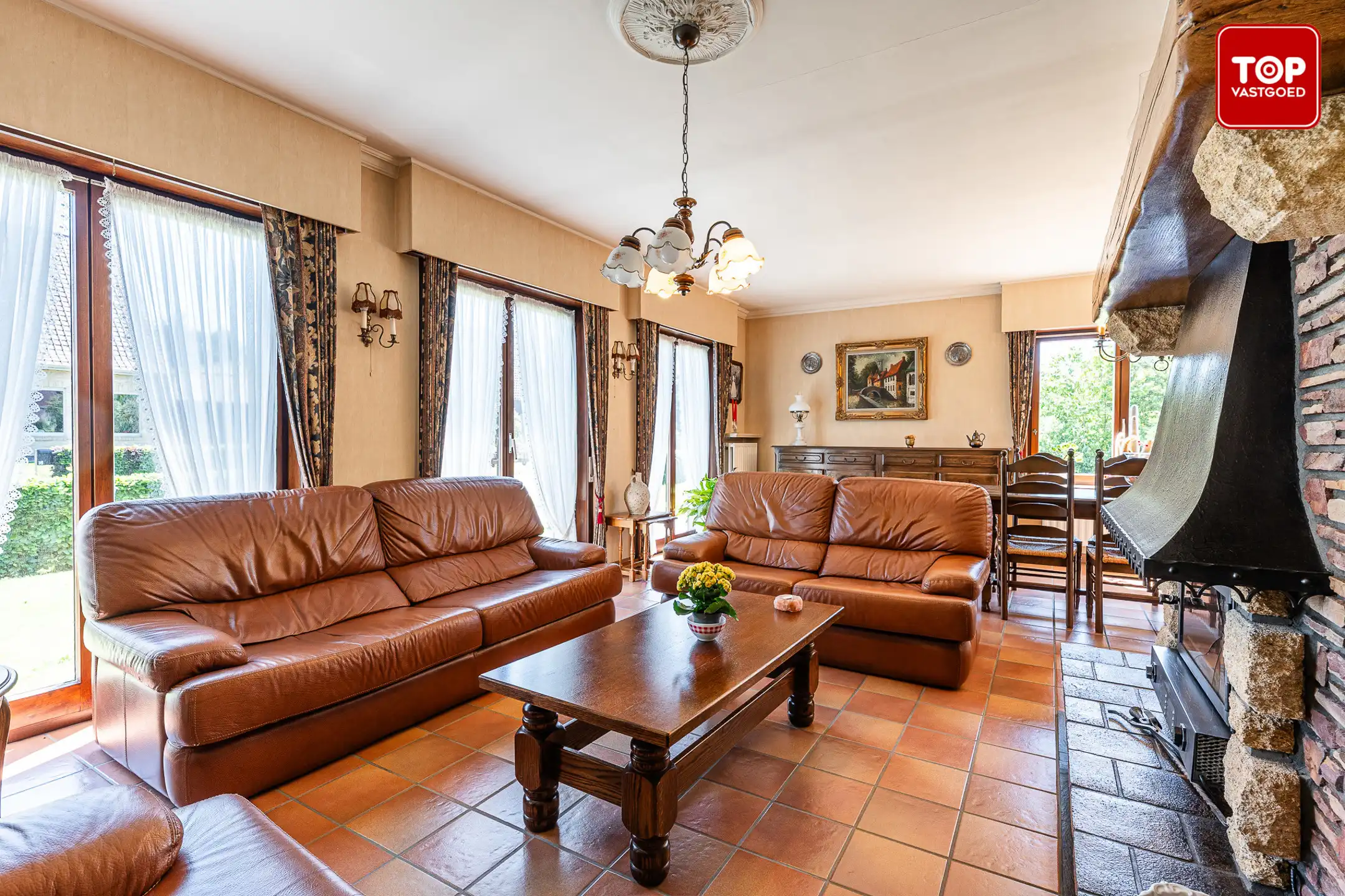 Op te frissen bungalow met 3 ruime slaapkamers en een zonnige tuin van circa 500 m² foto 4