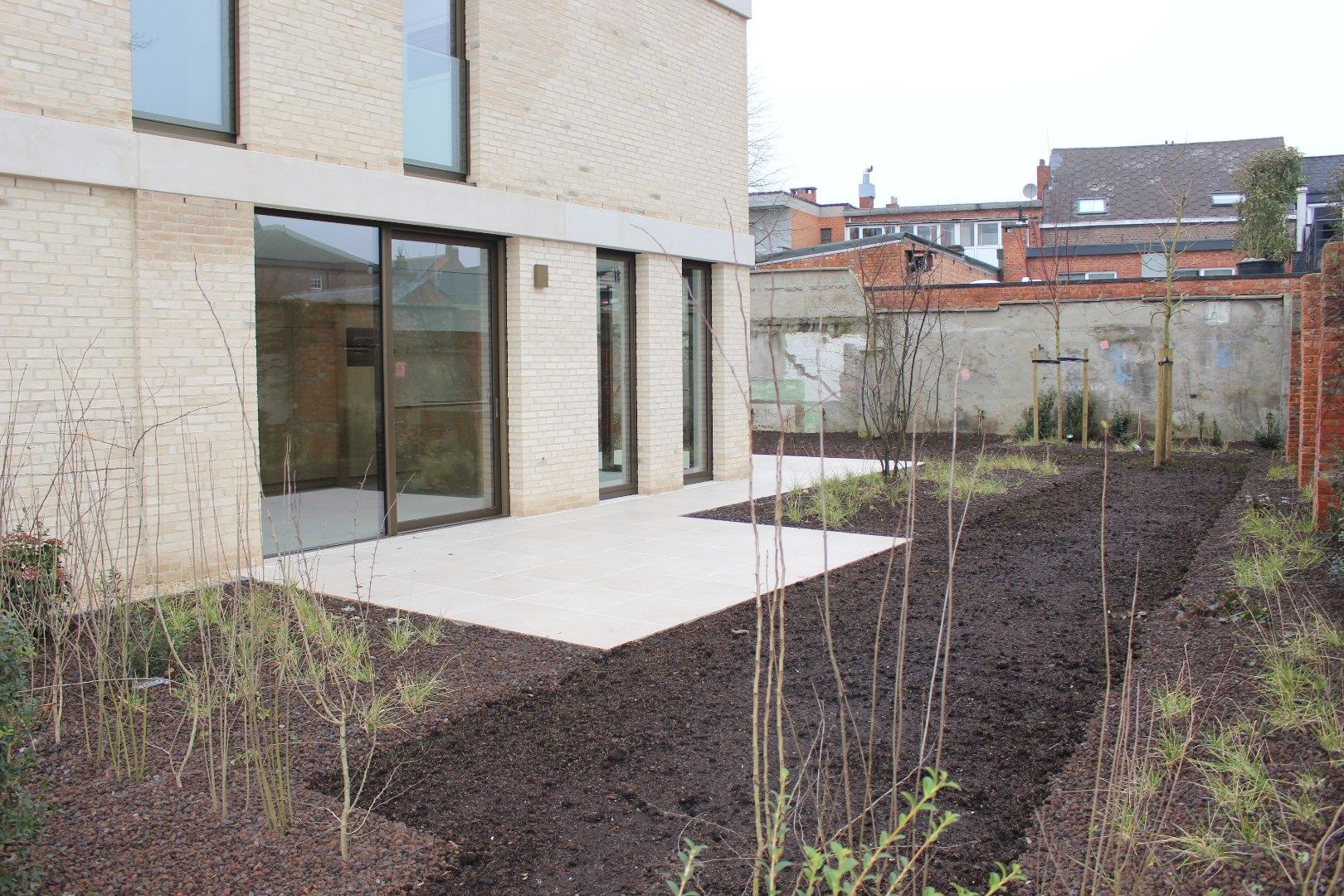 Nieuwbouw-gelijkvloers appartement met groot terras foto 5