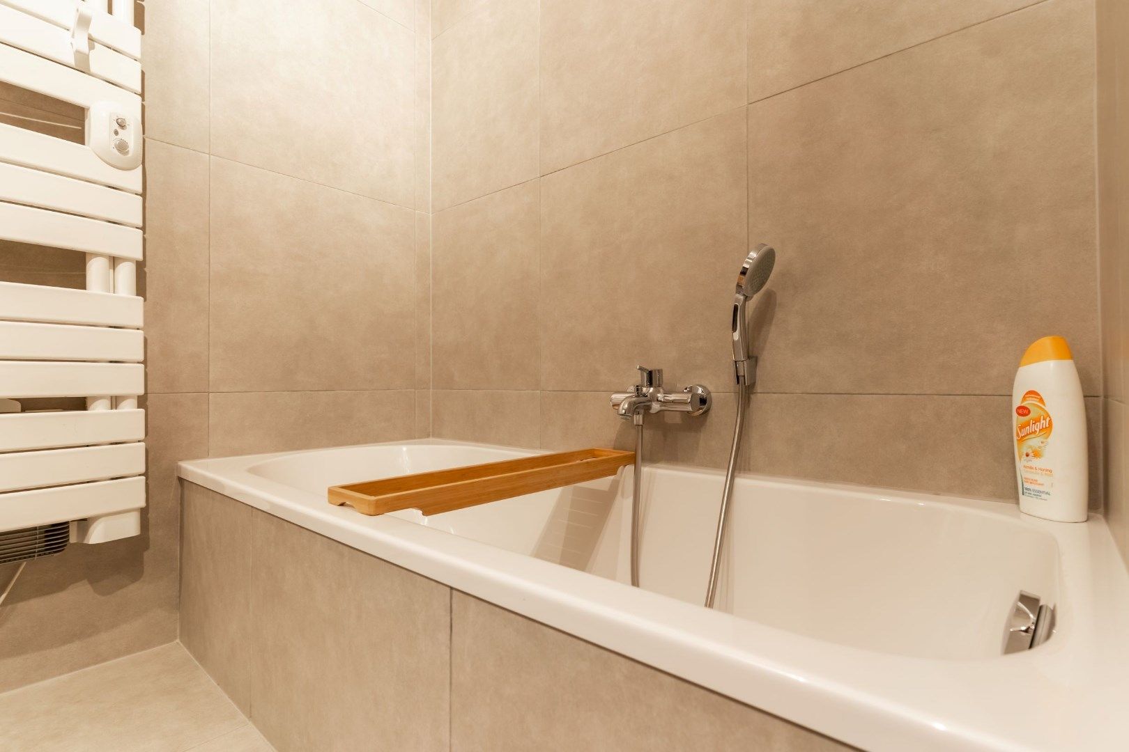 Gezellig en recent appartement op centrale ligging te Varsenare foto 10