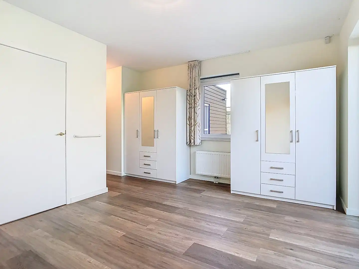 Landelijk wonen in dorpskern   foto 18