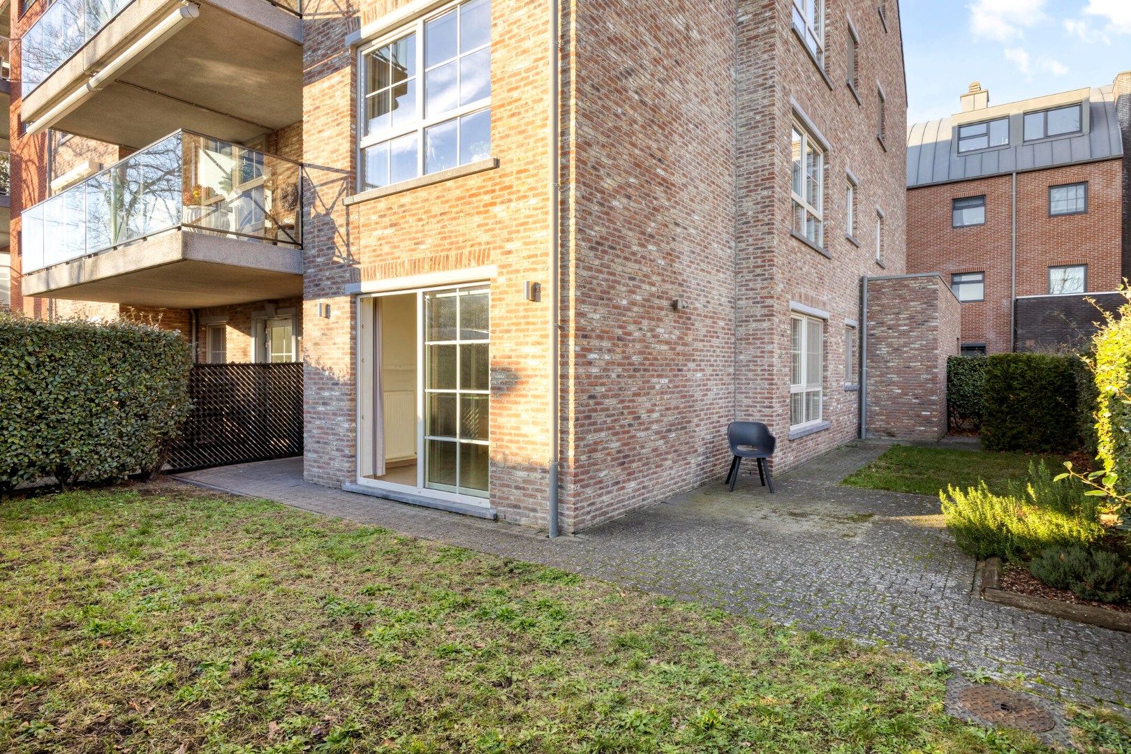 Gelijkvloers appartement met 3 slpks en voor- en achtertuin in Geel-centrum !  foto 18