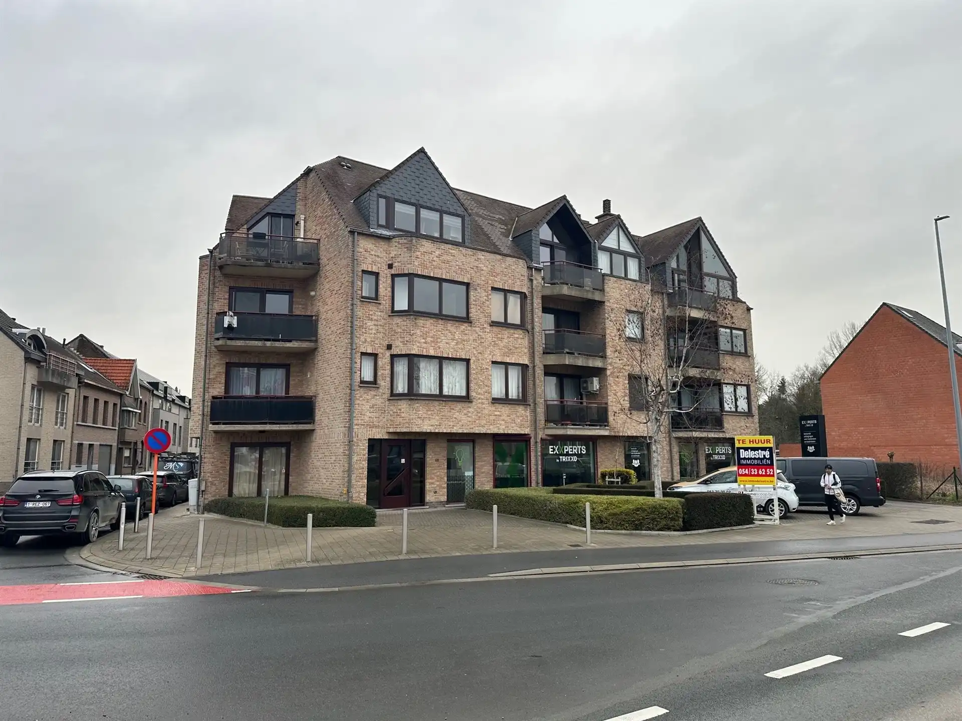 Strategisch gelegen en zeer ruim appartement met 2 slaapkamers foto 16