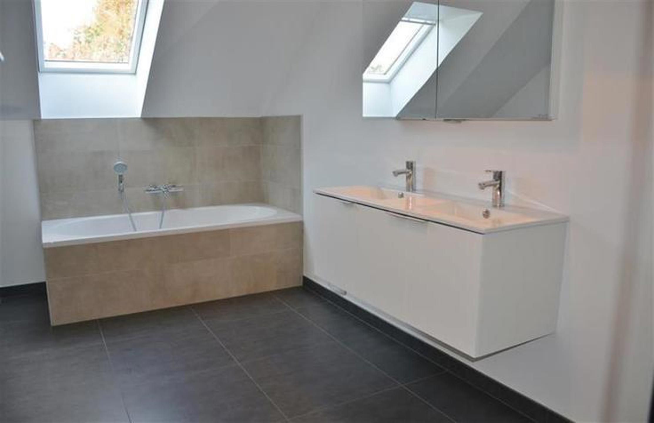 Appartement te huur foto 9