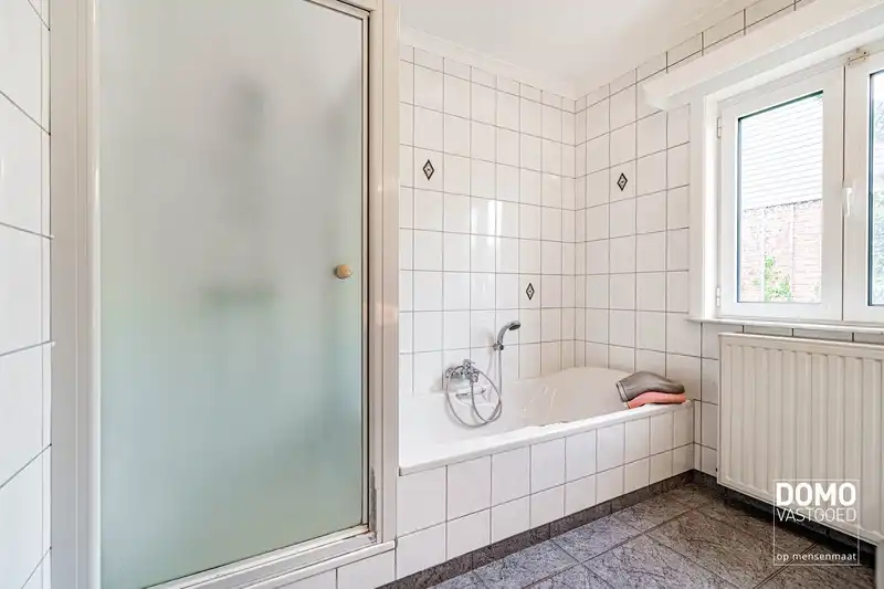 UITZONDERLIJK PERCEEL VAN 2 HA 50 A MET RUIME WONING EN TAL VAN MOGELIJKHEDEN foto 14