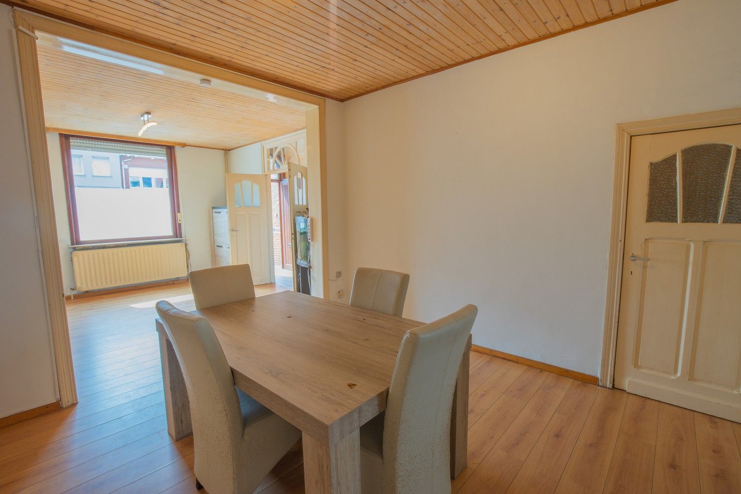 Hoofdfoto van de publicatie: Te renoveren statige woning met authentieke charme in Scherpenheuvel