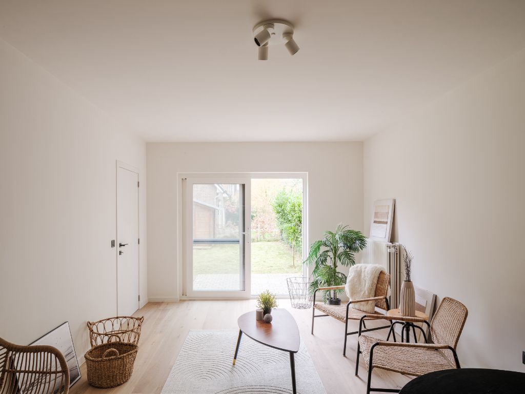 Gerenoveerd 1 slpk appartement met tuin nabij station Gent Sint-Pieters foto 2