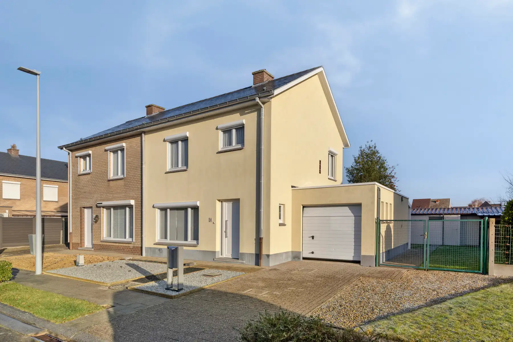 Huis te koop foto {{pictureIndex}}