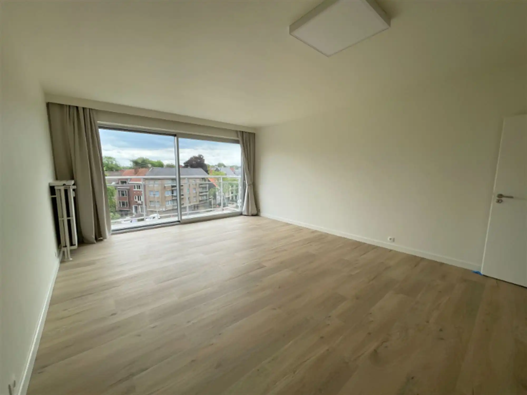 Modern appartement met terras foto 3