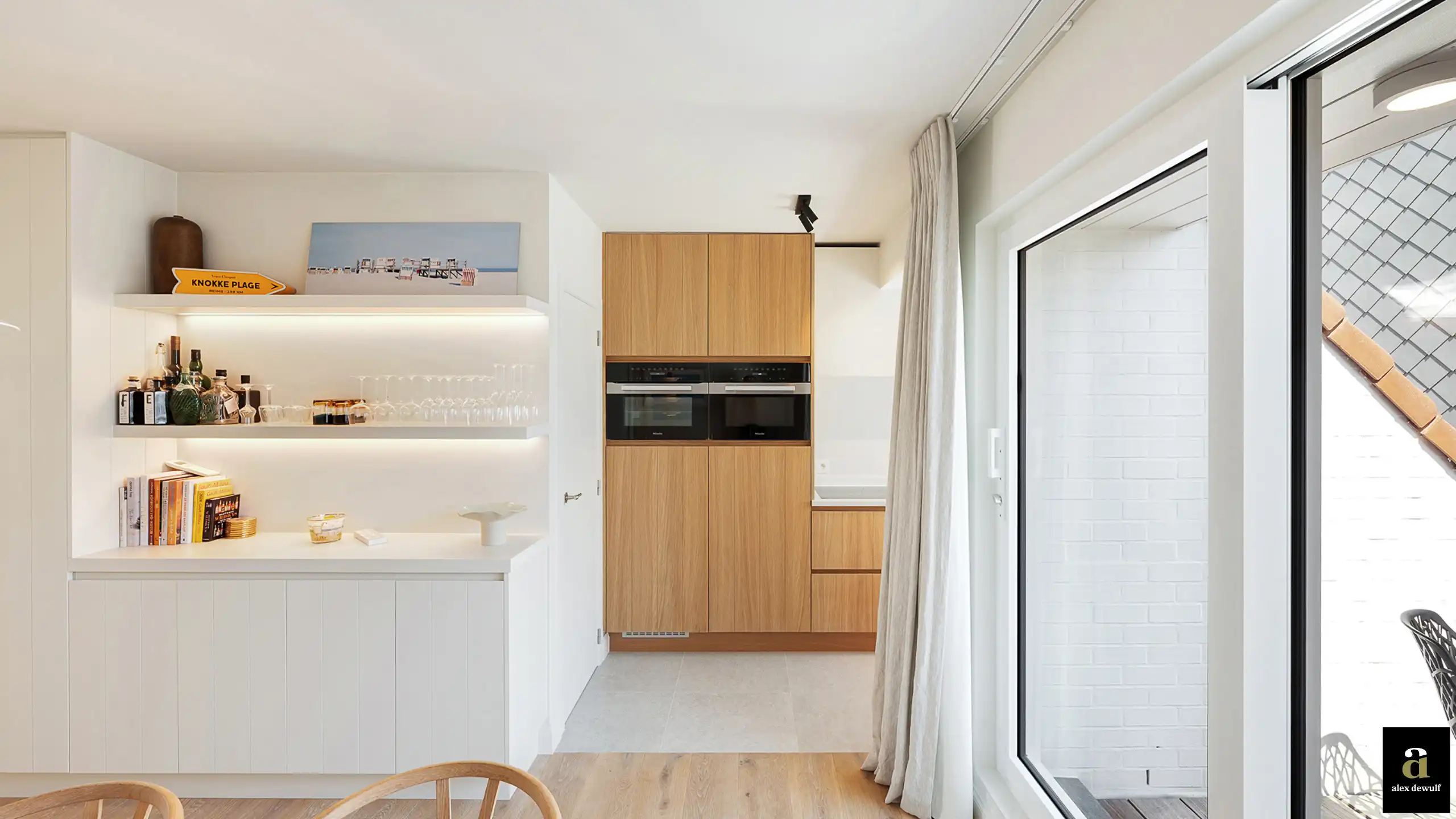 Prachtig afgewerkt duplexappartement met terras en zijdelings zeezicht. foto 10