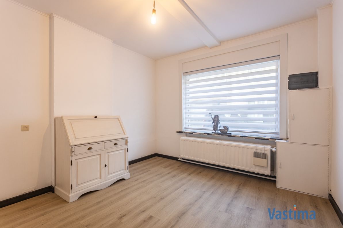 Volledig gerenoveerde rijwoning met 3 slaapkamers nabij centrum Aalst foto 7