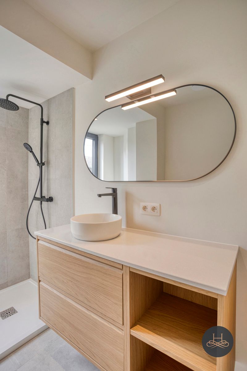 Ruime gezinswoning met vijf slaapkamers foto 9