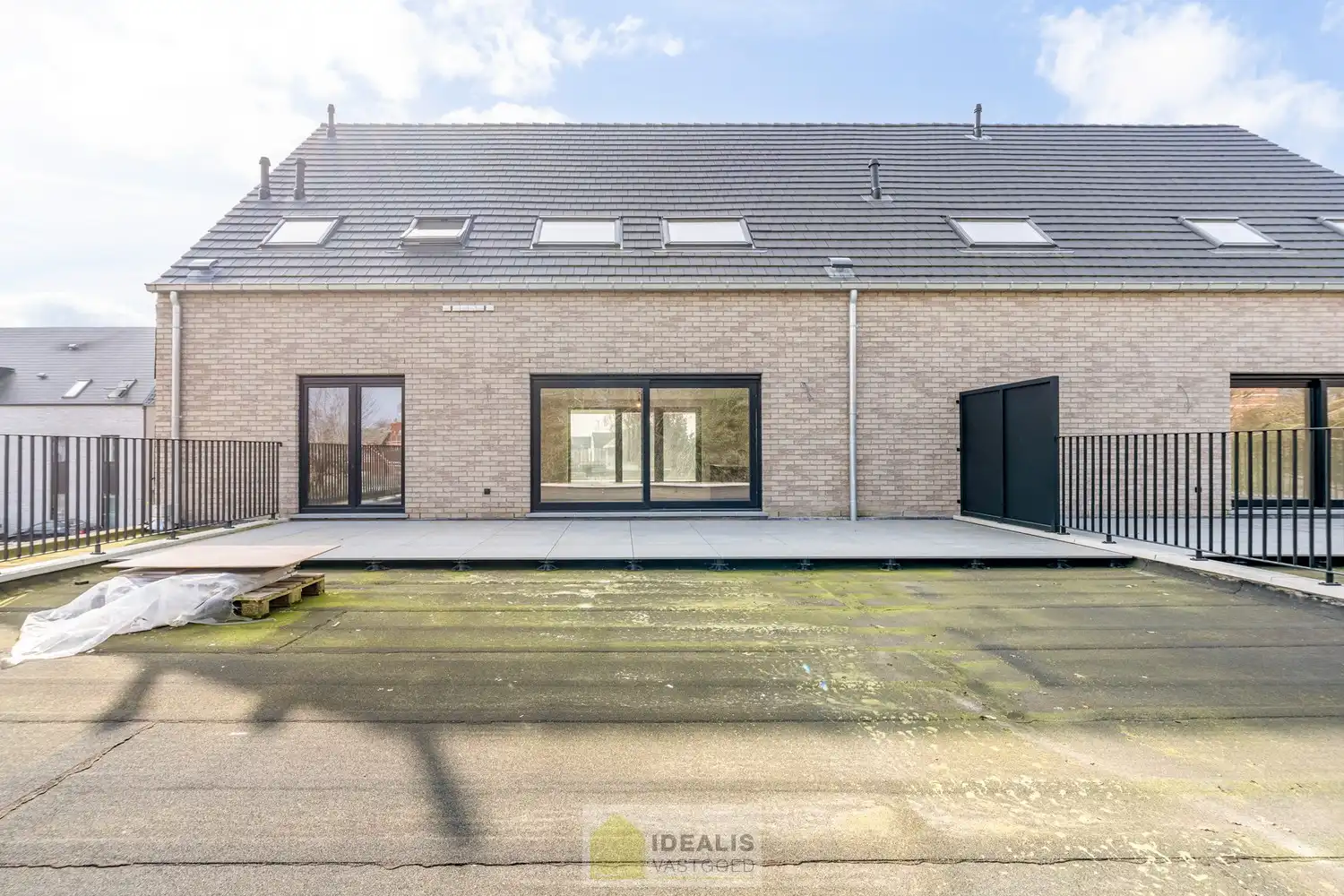 NIEUWBOUWAPPARTEMENT MET 2 SLAAPKAMERS, KELDERBERGING EN EEN ONDERGRONDSE AUTOSTANDPLAAT foto 14